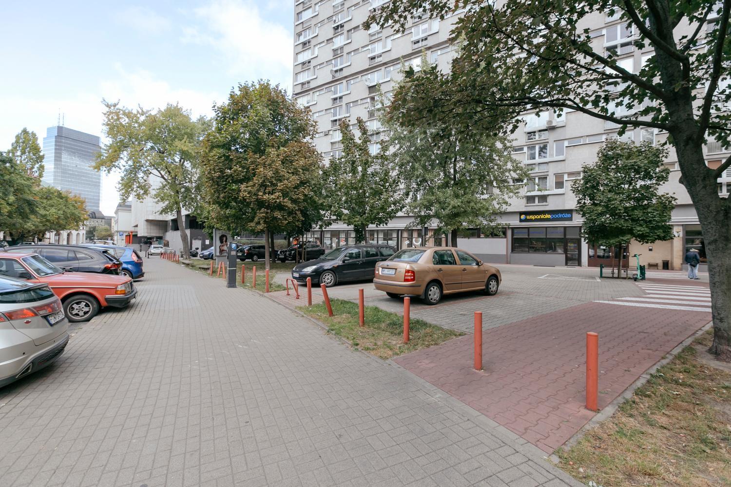 ורשה Przechodnia 2 Yellow - Biurko Oraz Wygodny Fotel Do Pracy - Better Rental מראה חיצוני תמונה